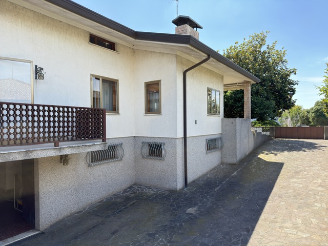 Media numero 20 di Passons - Villa singola