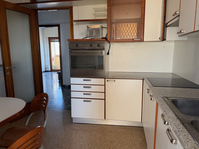 Media numero 9 di Viale Duodo - Bicamere con garage