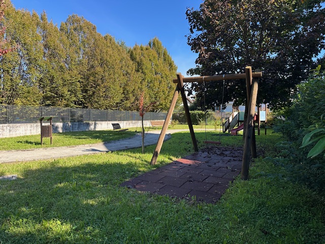 Media numero 19 di Interni via Pozzuolo - Tricamere ultimo piano