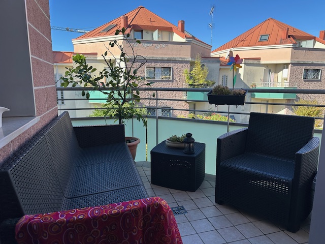 Interni via Pozzuolo - Tricamere ultimo piano