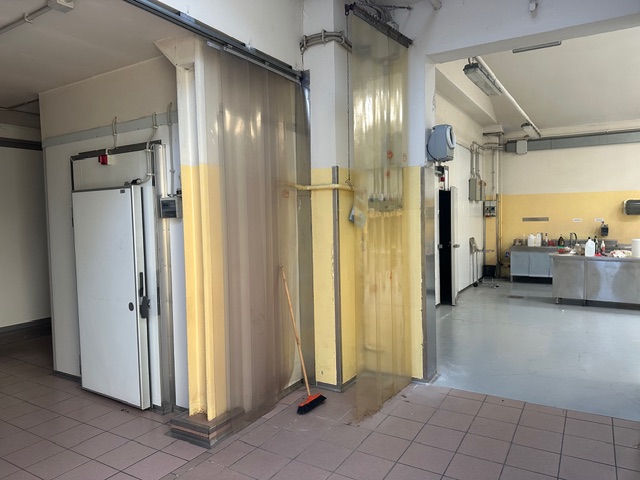 Media numero 13 di Pasian di Prato - Ristorante con laboratorio e magazzino