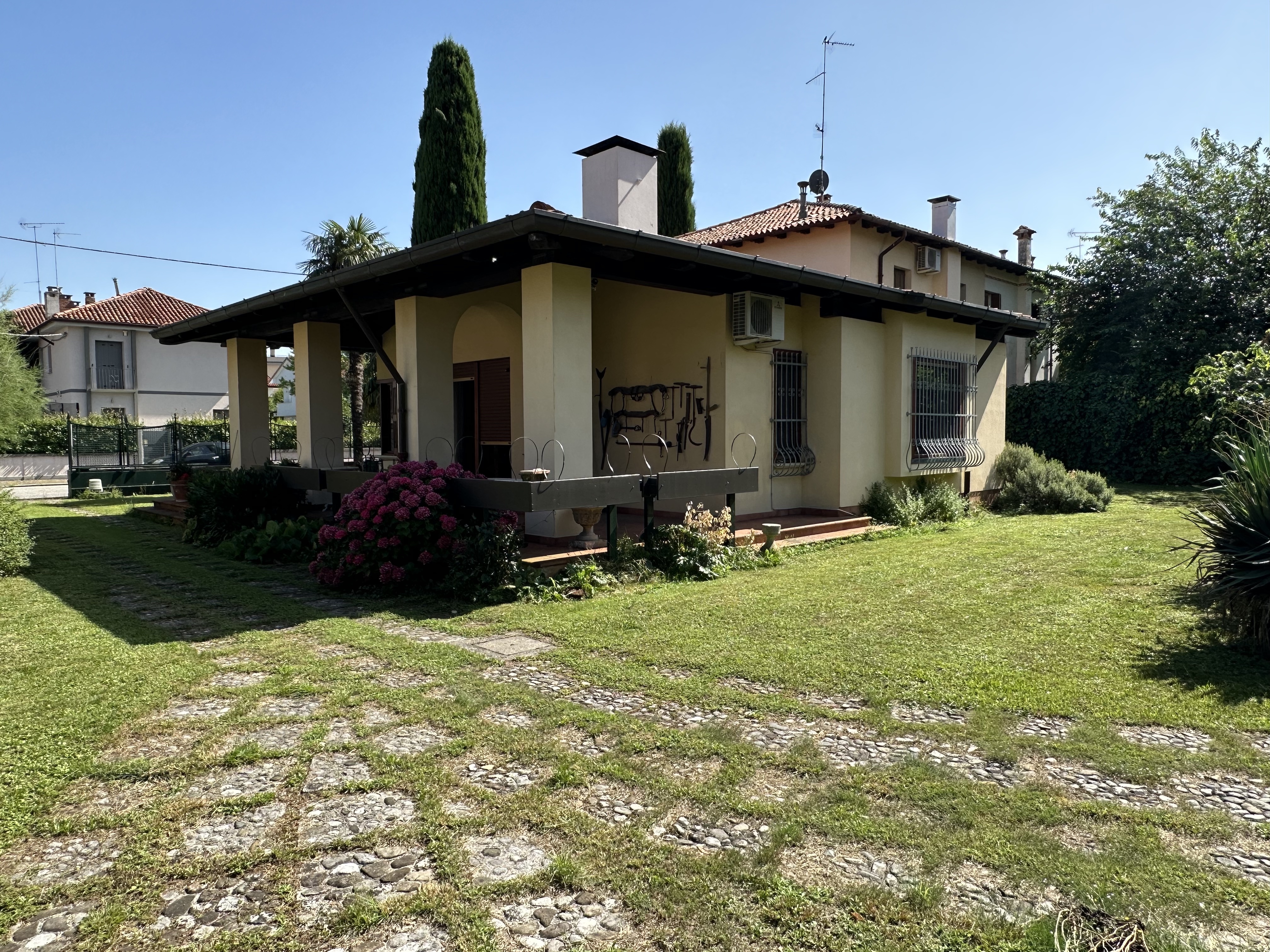 Media numero 10 di Interni viale Trieste - Casa con giardino e dependance