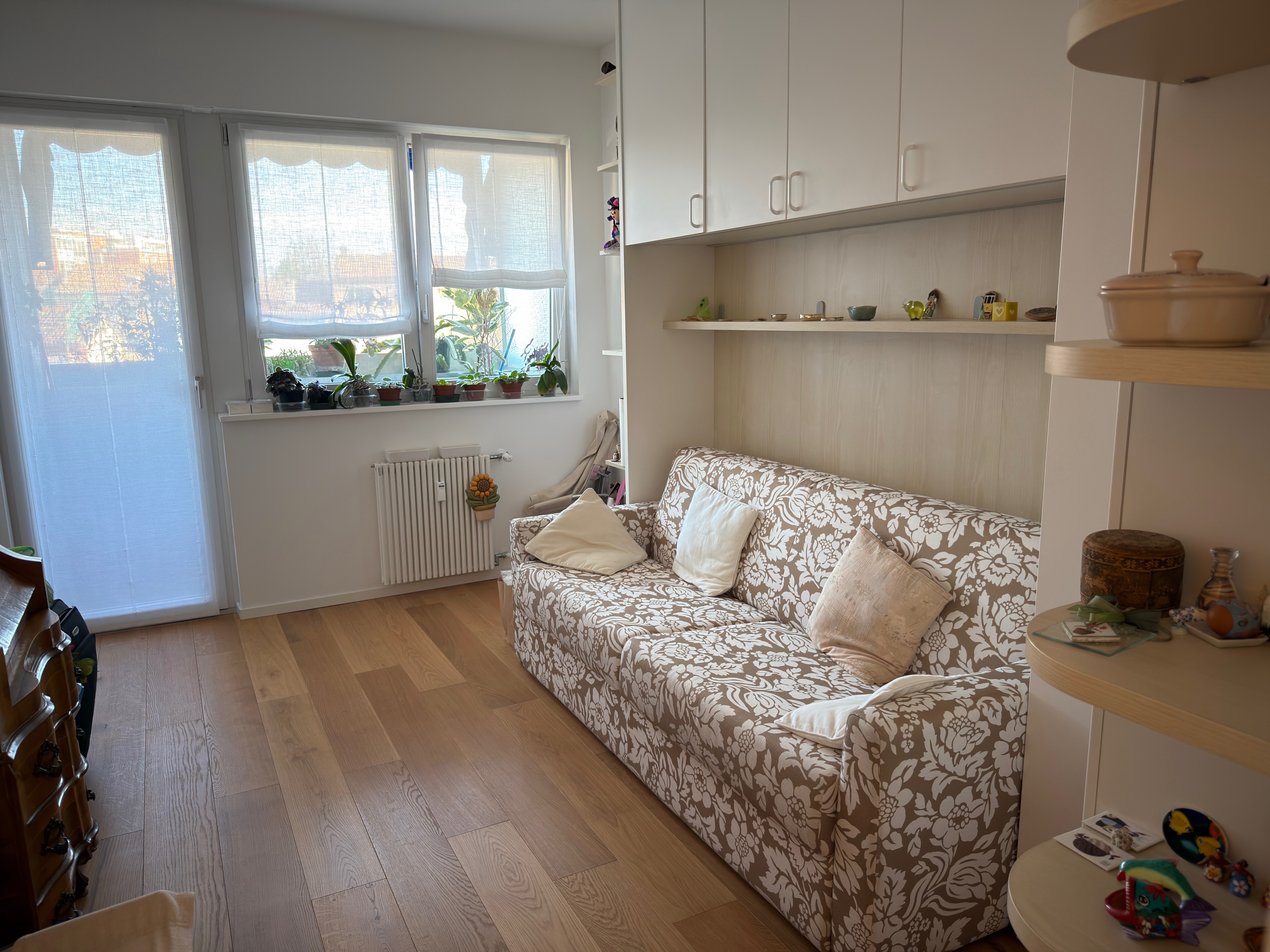 Media numero 11 di Via Grazzano - Tricamere biservizi ristrutturato, garage.