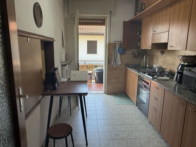 Media numero 4 di Martignacco - Ampia casa indipendente da ristrutturare con tre autorimesse.