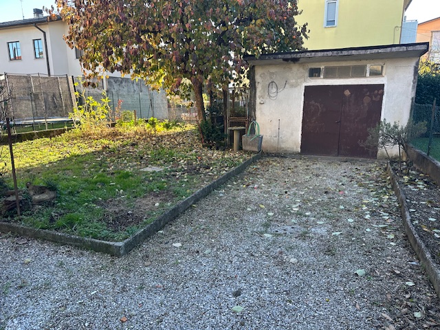 Media numero 15 di Interni via Pradamano - Casa di testa in bifamiliare