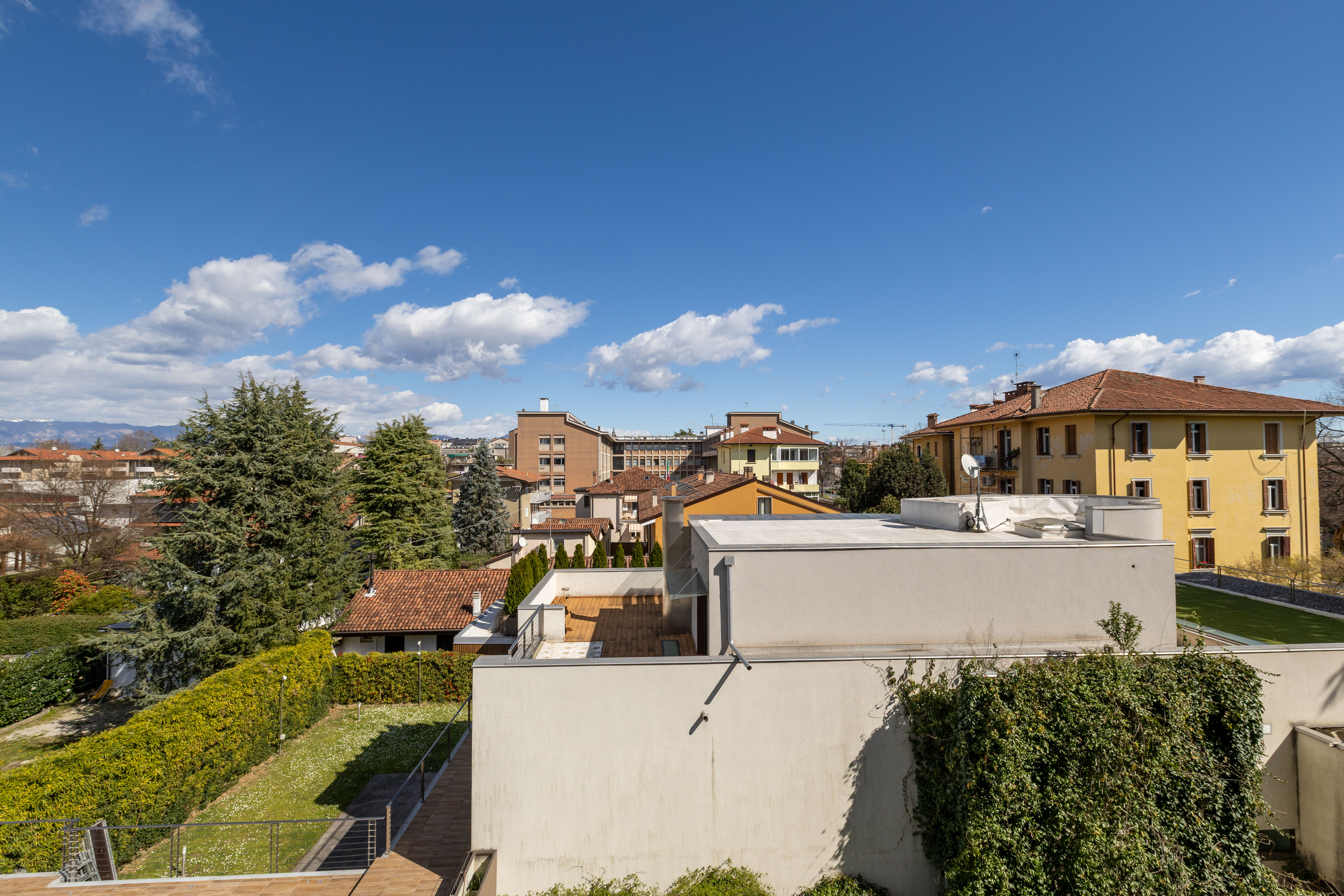 Media numero 17 di Viale Venezia - Tricamere biservizi