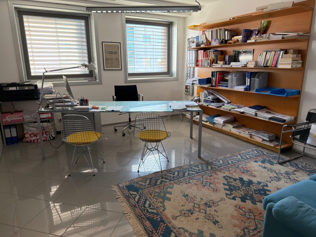 Media numero 2 di Udine nord - Ufficio