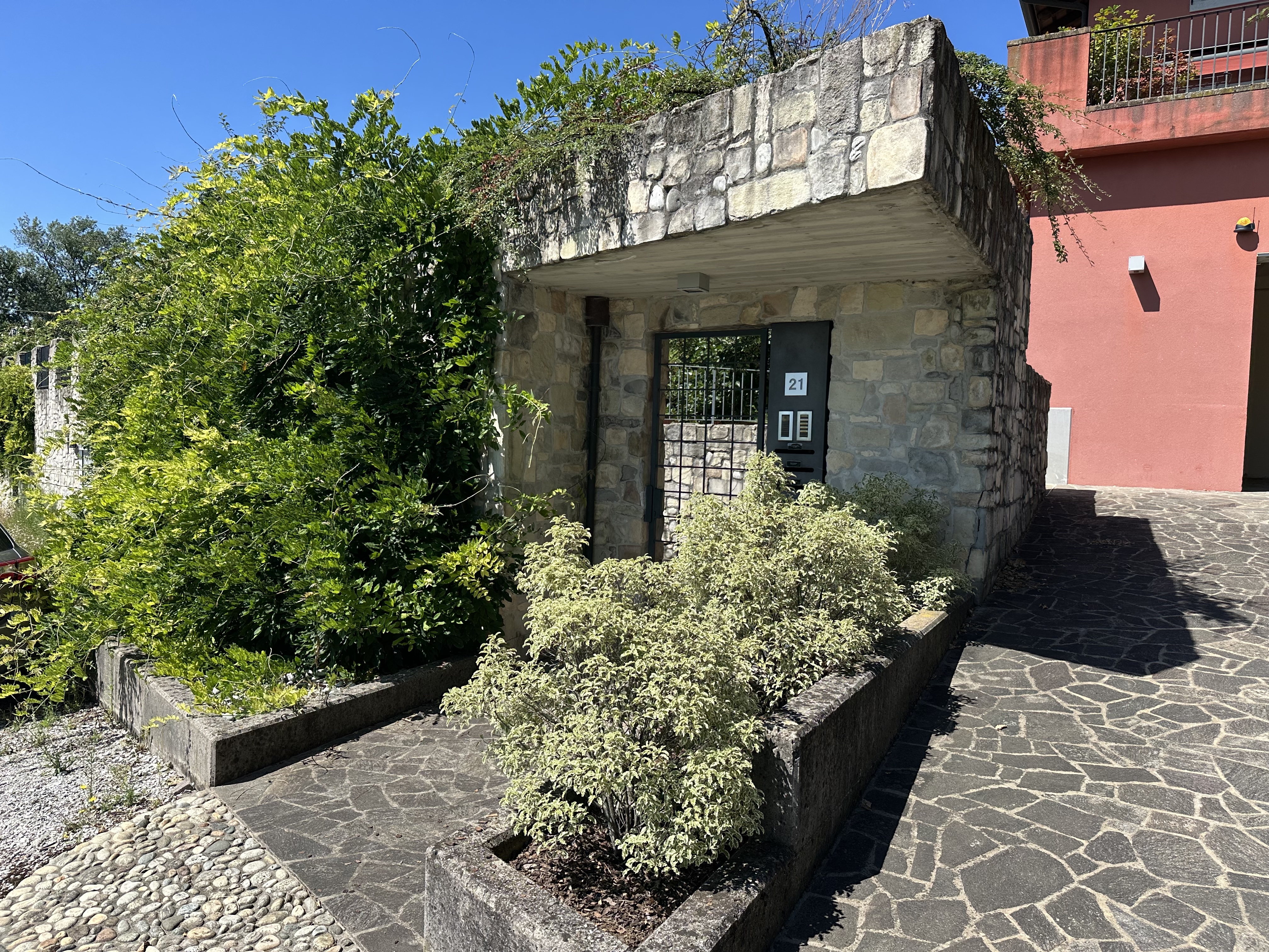 Media numero 19 di Ara Grande - Casa in corte