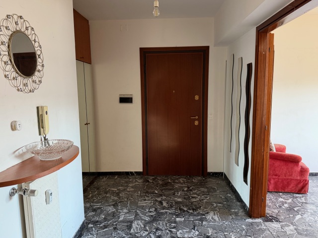 Media numero 6 di Viale Duodo - Bicamere con garage