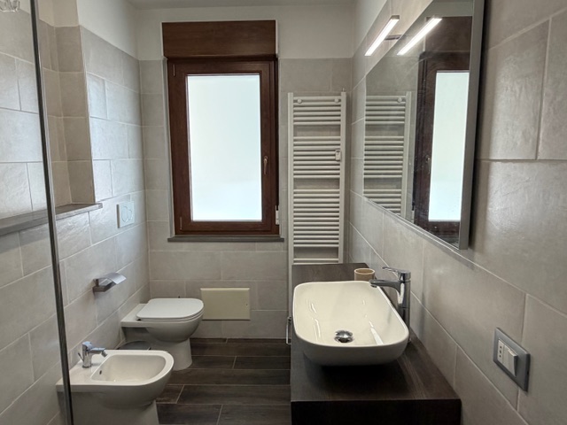 Media numero 13 di Zona Ospedale - Bicamere più studio ristrutturato