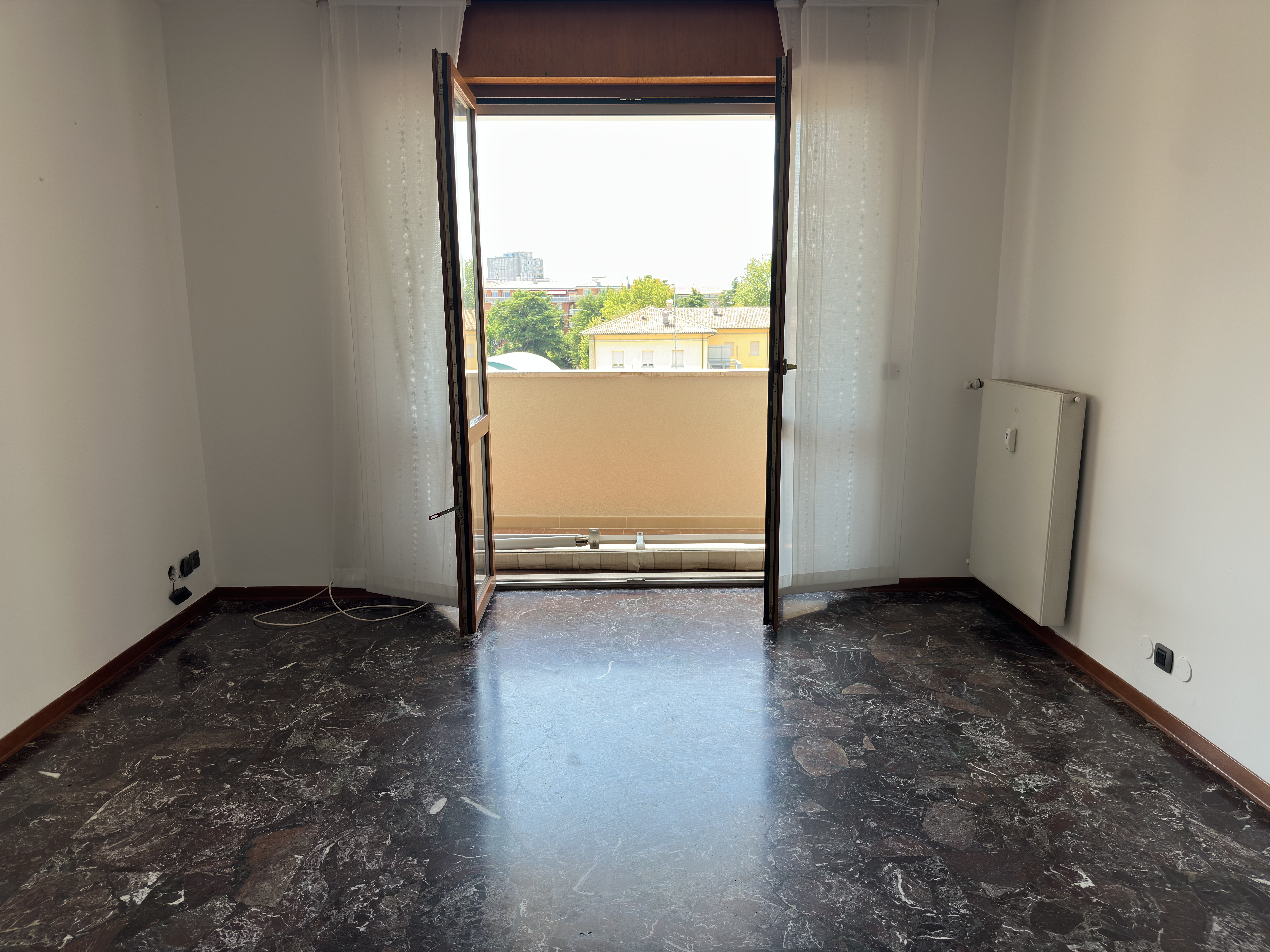 Media numero 3 di Via Ronchi - Bicamere ultimo piano